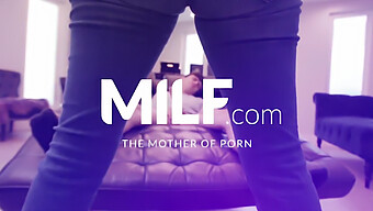 Giáo Viên Milf Lily Lane Thổi Kèn Cho Học Sinh Nghịch Ngợm Trong Trại Giam