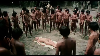 Laura Gemser In The Final Cannibal Film: Emanuelle And The Last Cannibals (1977)