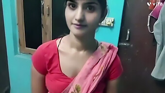 Reshma Bhabhi'S Mature And Horny Performance În Public