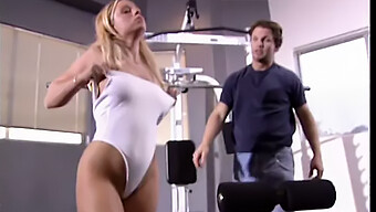 El Instructor Del Gimnasio Folla A Una Rubia Con Sexo Intenso. ¡no Te Pierdas Esta Escena Caliente!