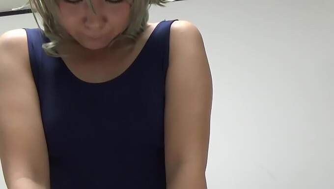 Video de cosplay amateur de una japonesa