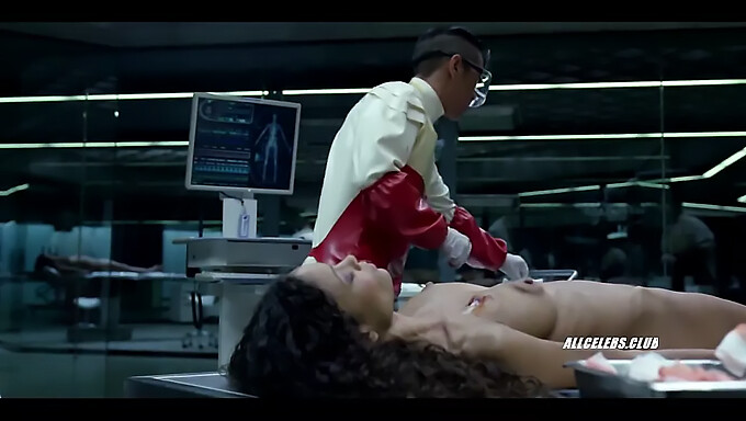 Thandie Newton y Angela Sarafyan en Westworld - s01e07