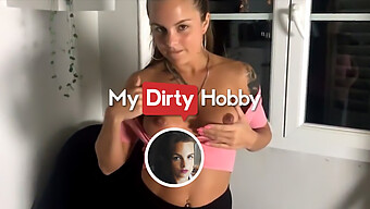 Die Versaute Arya La Roca Reitet Mit Ihrem Neuen Nachbarn Auf Einem Großen Schwanz - Mydirtyhobby