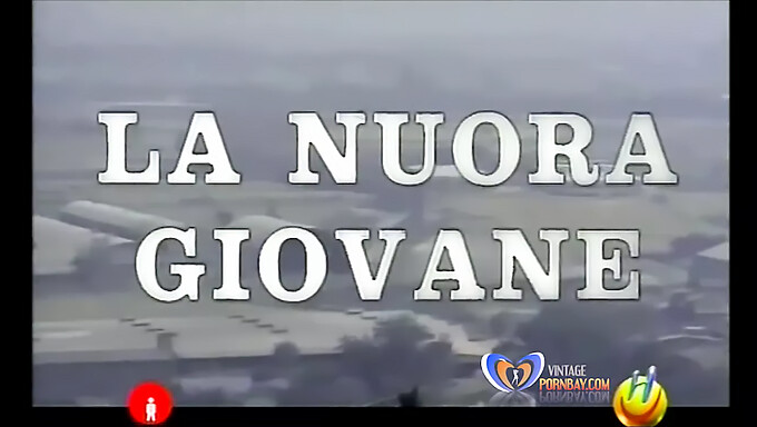 Vintage Italiaanse film uit 1975 met een jonge vrouw in een uitdagende scène