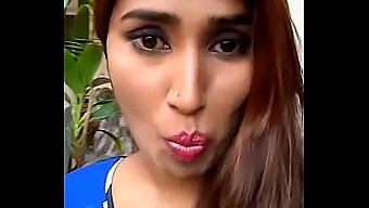 Video Terbaru Swathi Naidu Yang Segar Dan Pedas!