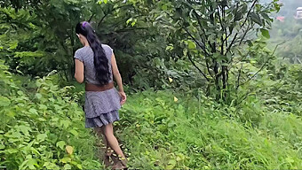 Amateur Indian Couple'S Wild Sex In The Jungle