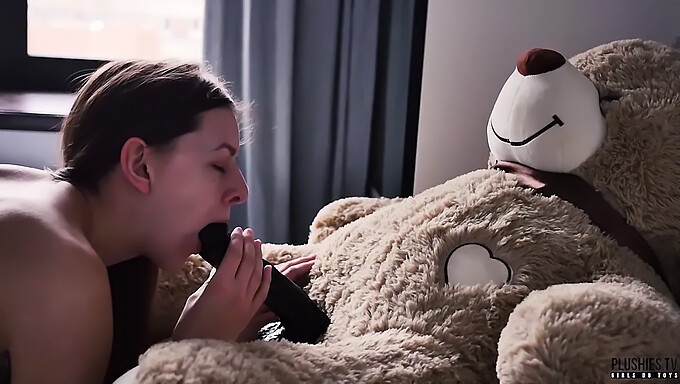 2018 legmenőbb meleg videói a Plushies TV-től