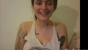 Natural Tits Webcam Star Aged 34