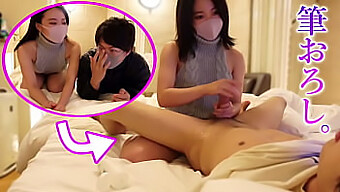 První sexuální zkušenost amatérského japonského chlapce s ruční prací a ejakulací